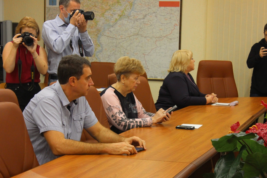 В облдуме обсудили неполные сведения о доходах депутата Анидалова