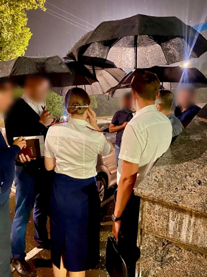 В Саратове инспектор ГИБДД стал фигурантом по делу о взяточничестве