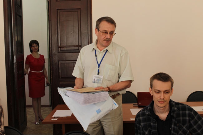 Министр образования и журналисты сдали ЕГЭ