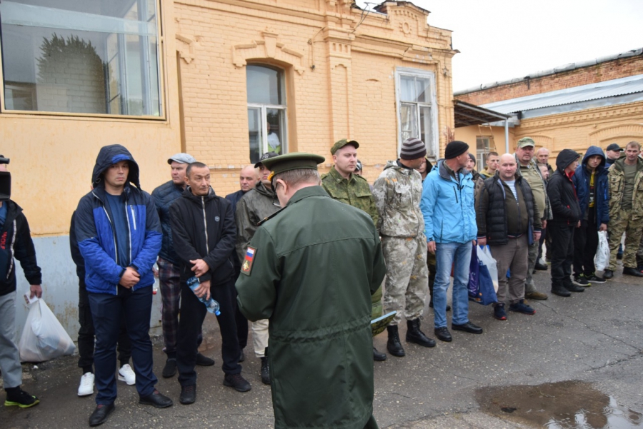 В Балакове большинство отправленных мобилизованных оказались добровольцами