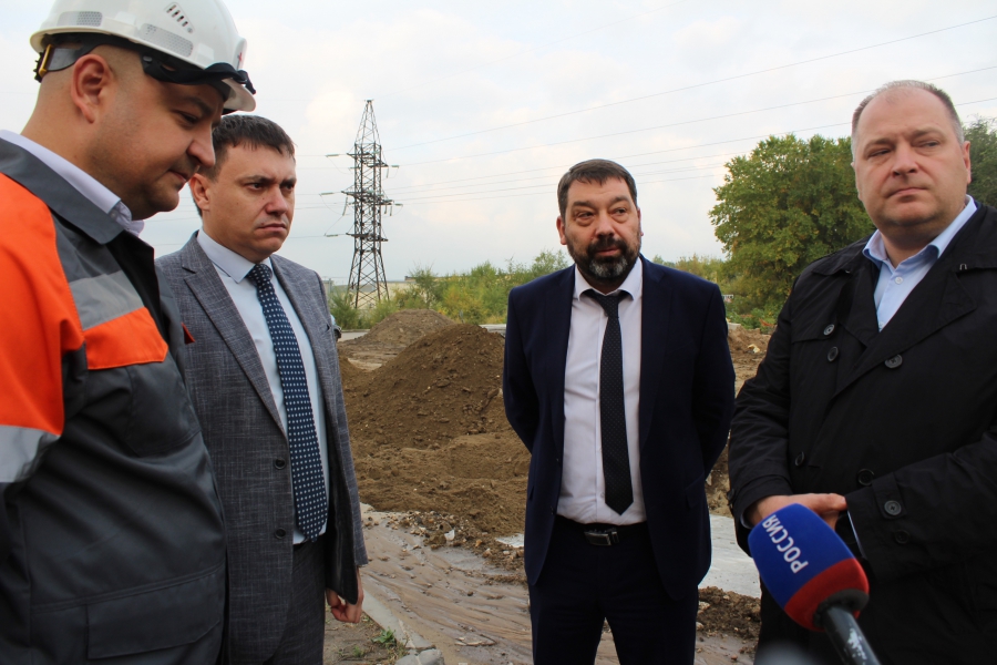 Мигачев и Мокроусова осмотрели место затянувшихся работ «Т Плюс» на Октябрьской