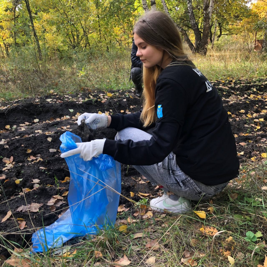 С Кумысной поляны вывезли 12 кубометров мусора