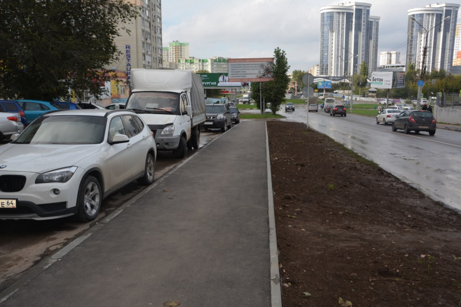 Плеханов потребовал от подрядчиков устранения недоработок при ремонте тротуаров в Энгельсе