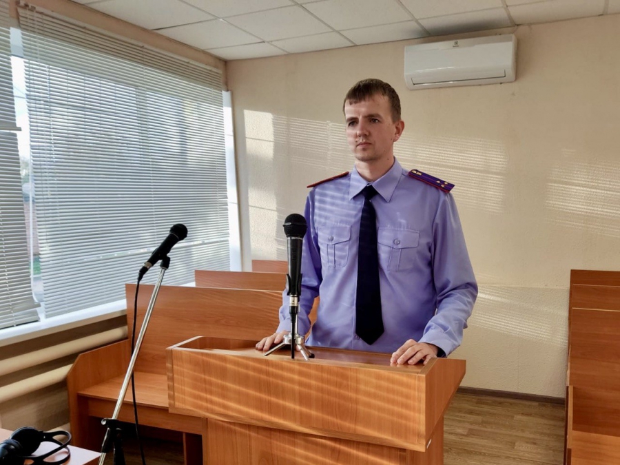 Жителя Максимовки задержали за сексуальное насилие над односельчанкой