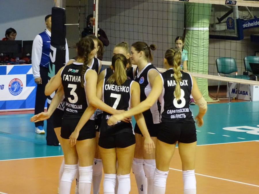 Чемпионат россии молодые профессионалы. Гандболист. Волейболистка 4 номер. Протон пенза волейбол 2007. Бразилия аргентина 2021 кубок америки.