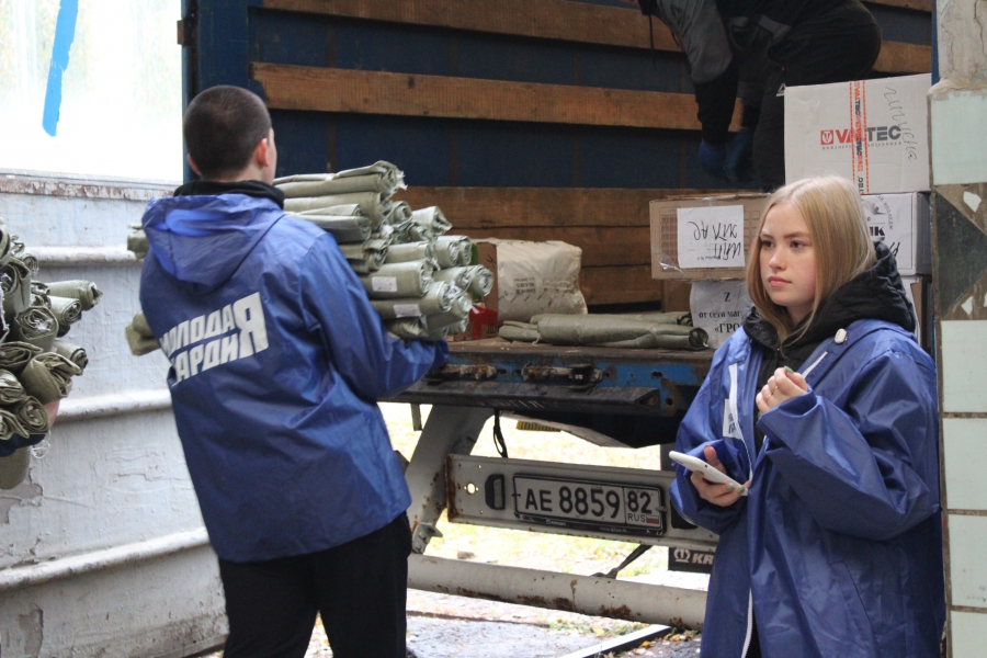 Из Саратова на фронт отправят грузовик с гуманитарной помощью