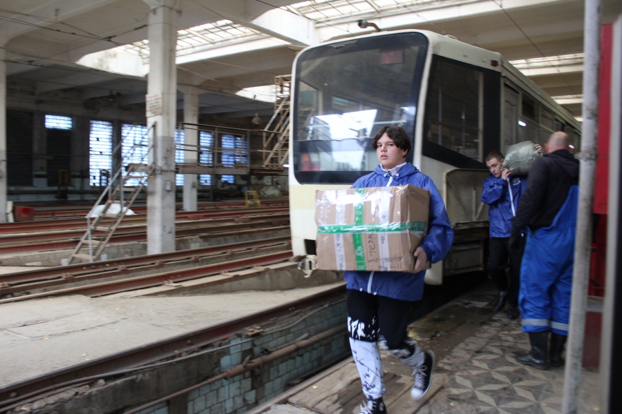 Из Саратова на фронт отправят грузовик с гуманитарной помощью