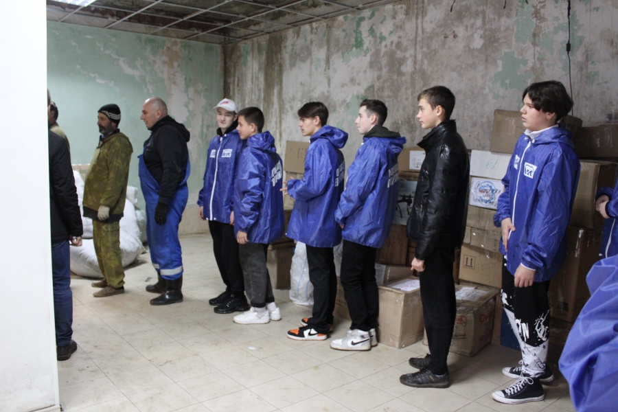 Из Саратова на фронт отправят грузовик с гуманитарной помощью