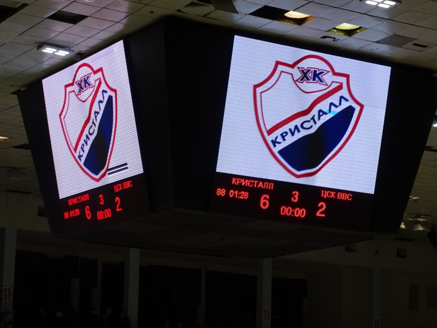 «Кристалл» крупно победил лидера Первенства ВХЛ