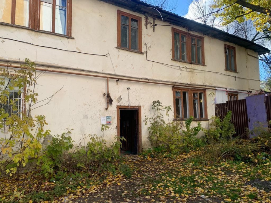 Прокуратура потребовала включить тепло единственной жительнице старой двухэтажки на Вишневой