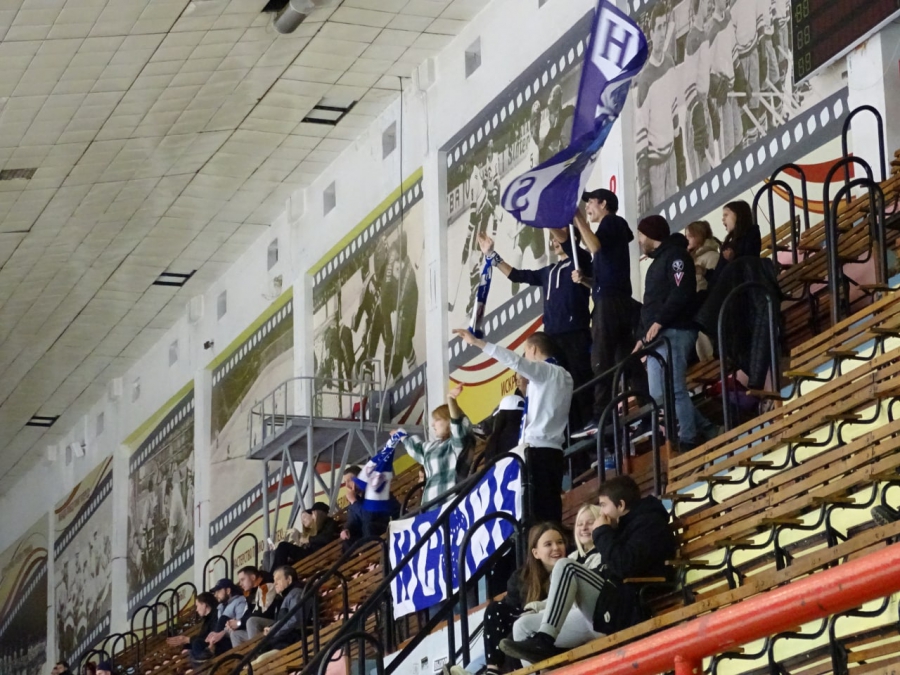 Саратовские хоккеисты под занавес матча пропустили 3 шайбы и проиграли