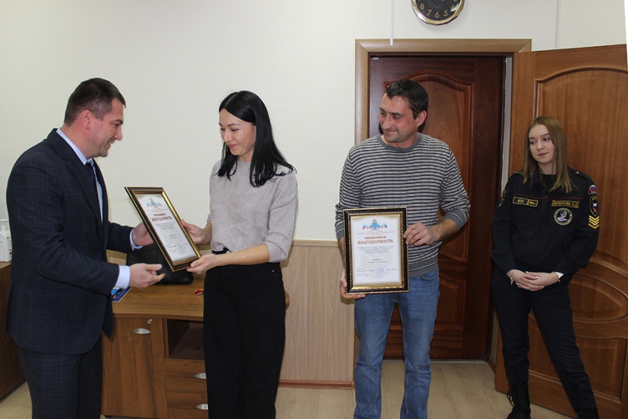 В Саратове полиция поблагодарила супругов за поимку подозреваемого в мошенничестве