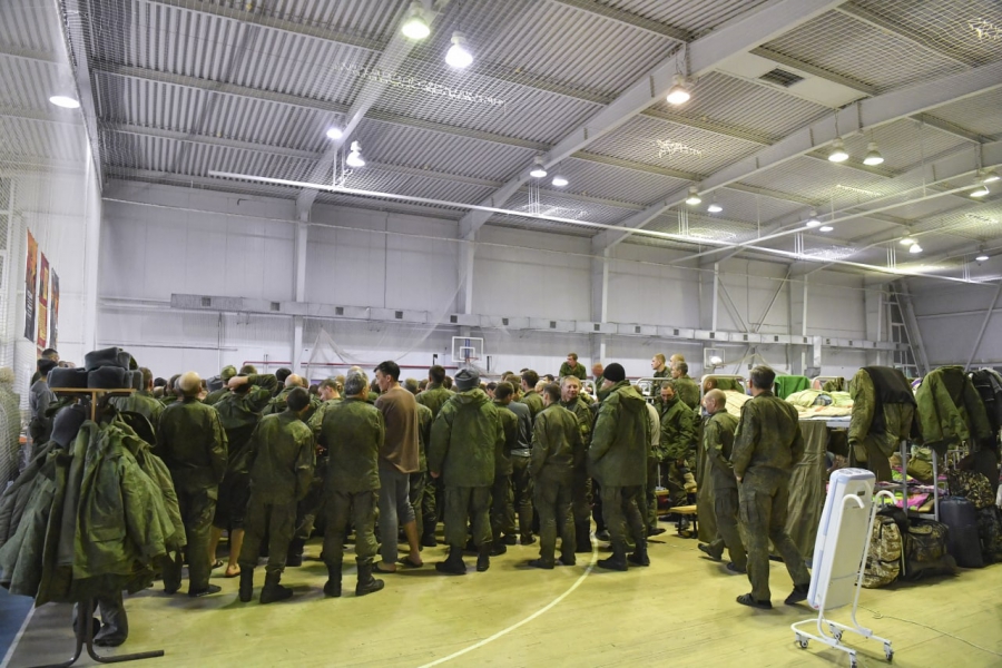 Саратовские мобилизованные попросили Бусаргина за счет экипировки раздать подарки детям