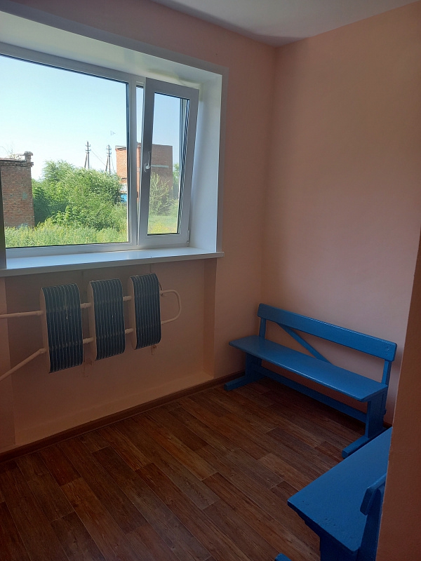 В 11 сельских школах Саратовской области отремонтировали спортзалы