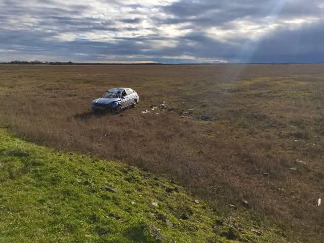 Под Питеркой пассажир «ВАЗа» пострадал после опрокидывания в кювет