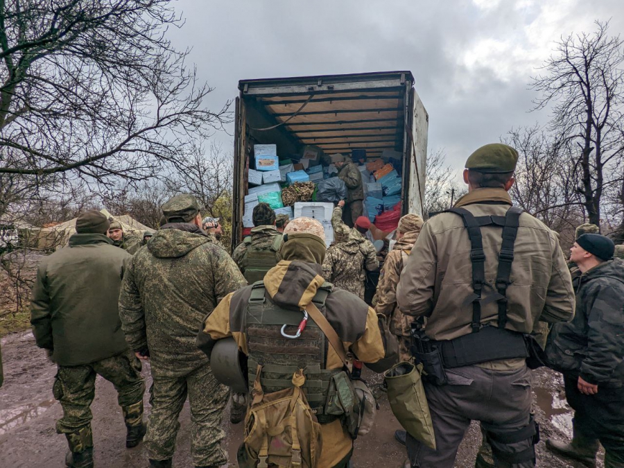 Депутат Янклович доставил на фронт гуманитарный груз для бойцов из Саратова