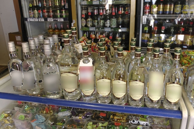 Полиция раскрыла схему торговли нелегальным алкоголем