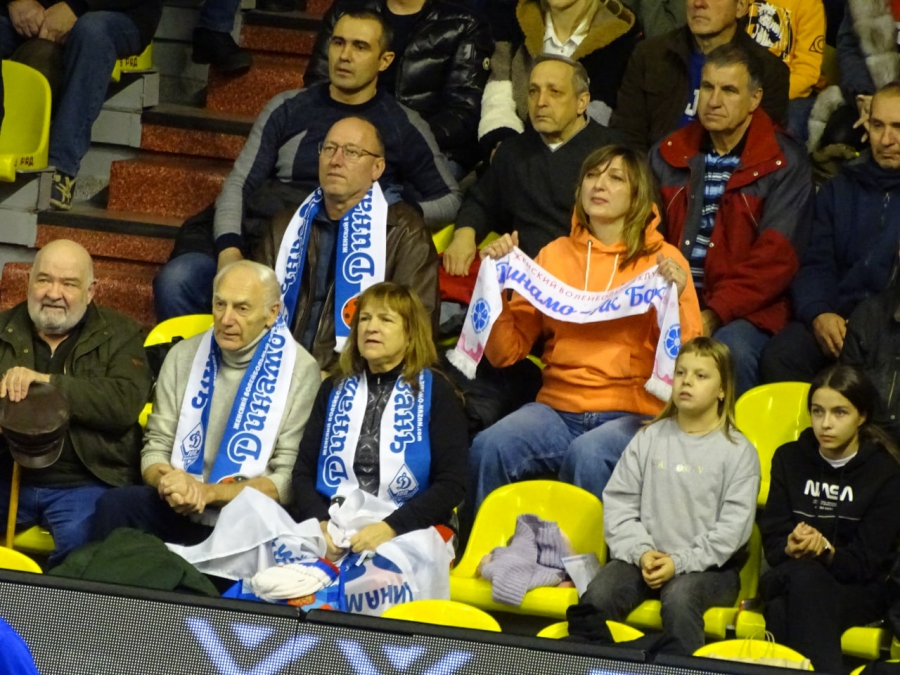 «Протон» дома обыграл казанских волейболисток