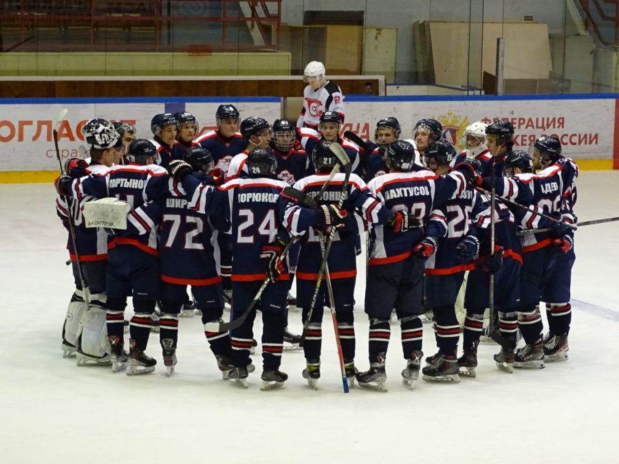 Саратовские хоккеисты одержали самую крупную победу в истории