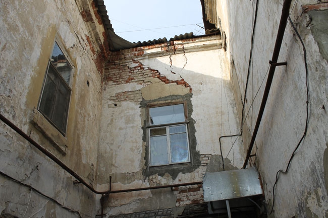 Жильцы разрушающегося дома на Московской определят его судьбу