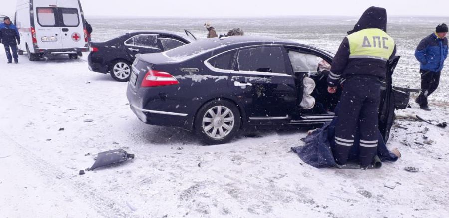 Под Саратовом три человека пострадало при столкновении «Хонды» и «Ниссана»