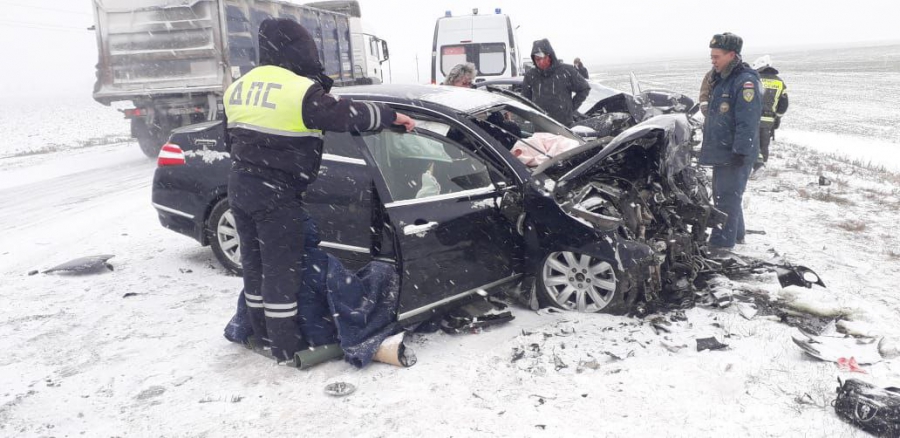 Под Саратовом три человека пострадало при столкновении «Хонды» и «Ниссана»