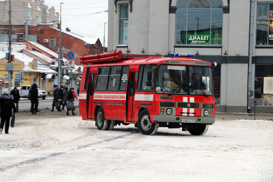 В Саратове 19 единиц техники приехали тушить условный пожар в цирке