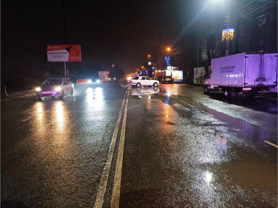 В Новоузенском районе неизвестный пешеход погиб под колесами «Киа»