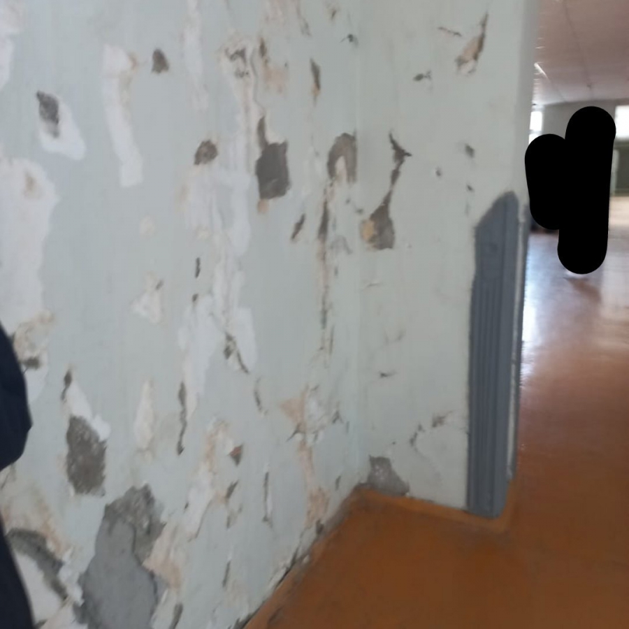 В Саратове пожаловались на дыру в крыше колледжа Яблочкова