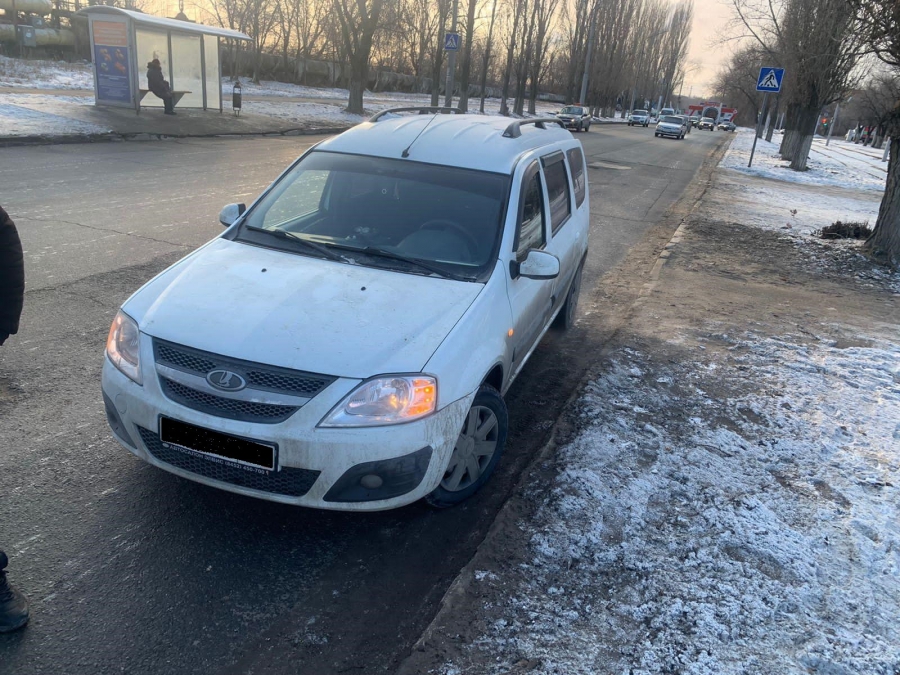 На Вавилова «Ситроен» сбил женщину на пешеходном переходе