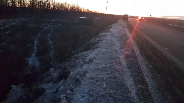 Под Питеркой «ГАЗель» опрокинулась на бок. Водитель в больнице