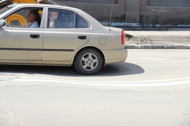 На Рабочей асфальт уходит под землю