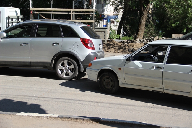 ДТП на Чернышевского перекрыло полосу общественного транспорта