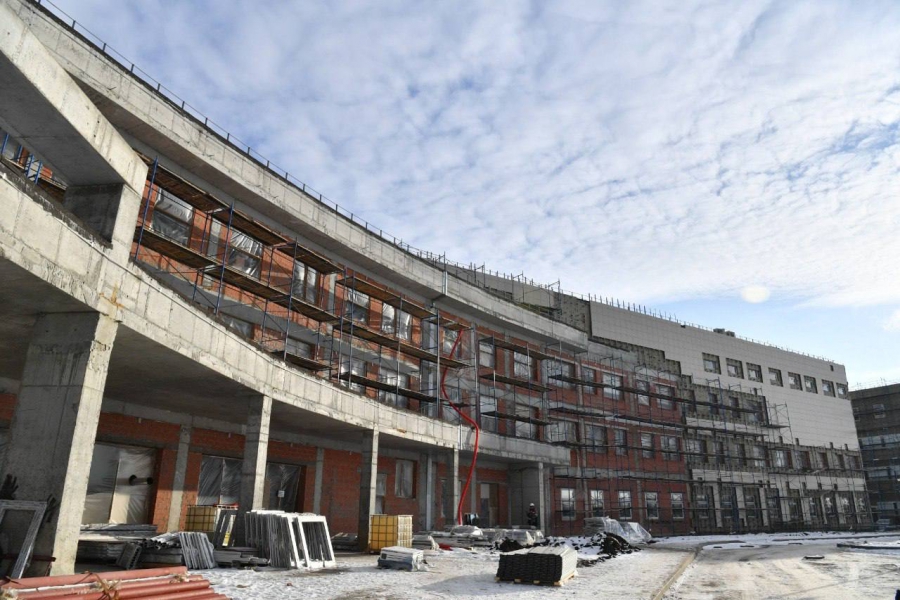 В Саратове построили 70% нового областного онкодиспансера