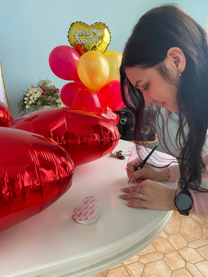 В Саратовской области с начала года расписалось 777 пар