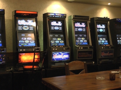 Игорный клуб замаскировали под кафе