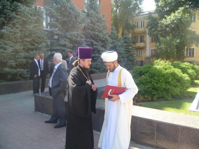 В областной думе наградили начинающих депутатов и забыли про эффективных