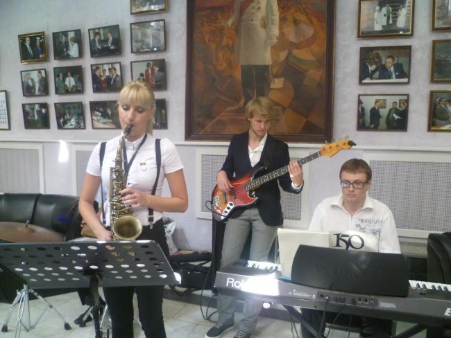 В областной думе наградили начинающих депутатов и забыли про эффективных