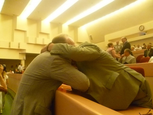 В областной думе наградили начинающих депутатов и забыли про эффективных