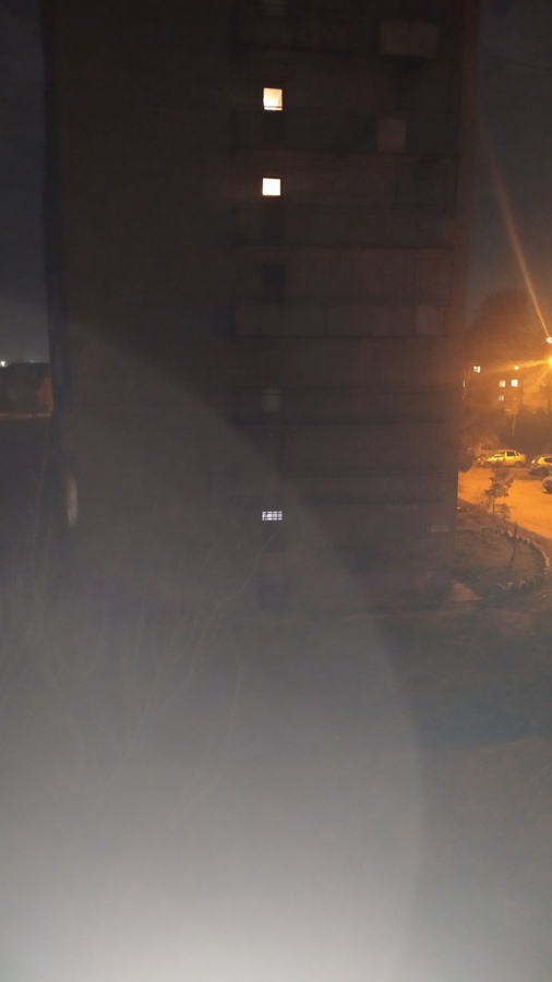 В Балакове неизвестный обстрелял окна дома из винтовки