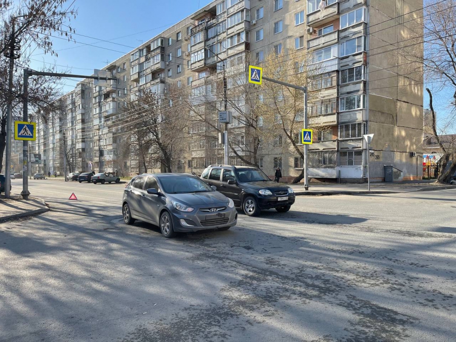 На Большой Горной автоледи на «Хендэ» сбила женщину-пешехода