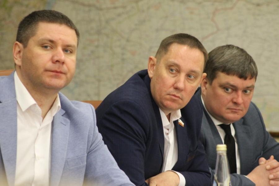 Вместо микроавтобусов многодетным семьям выдадут сертификаты на покупку автомобилей