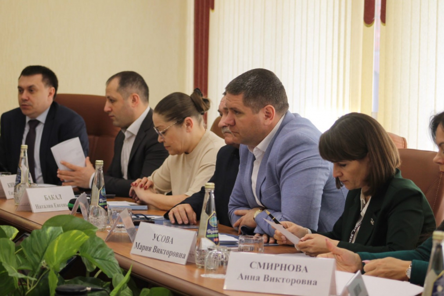 Депутаты опасаются удорожания квартир из-за изменения норматива по парковкам