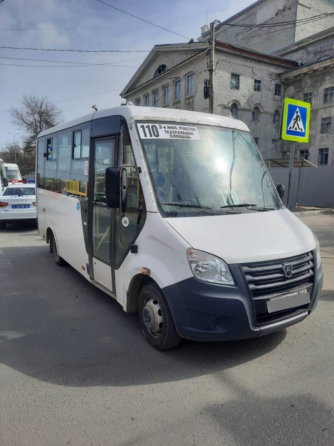 На Горького маршрутка сбила женщину-пешехода