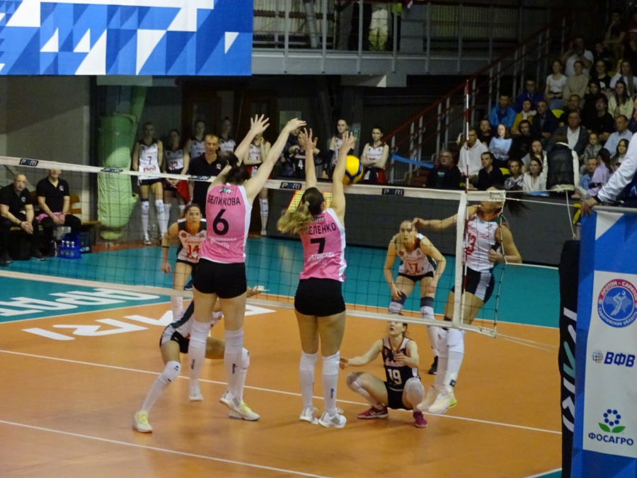 «Протон» не смог остановить чемпионок из «Локомотива»