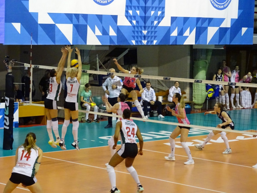 «Протон» не смог остановить чемпионок из «Локомотива»