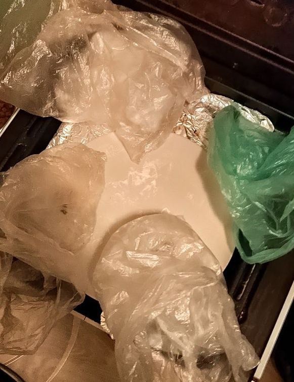 Полицейские поймали саратовца с 20 свертками наркотиков