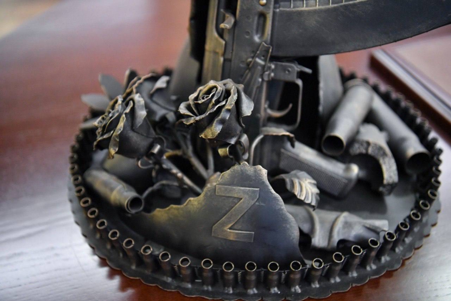 Саратовским бойцам СВО передали оборудование для отслеживания противника с дальнего расстояния