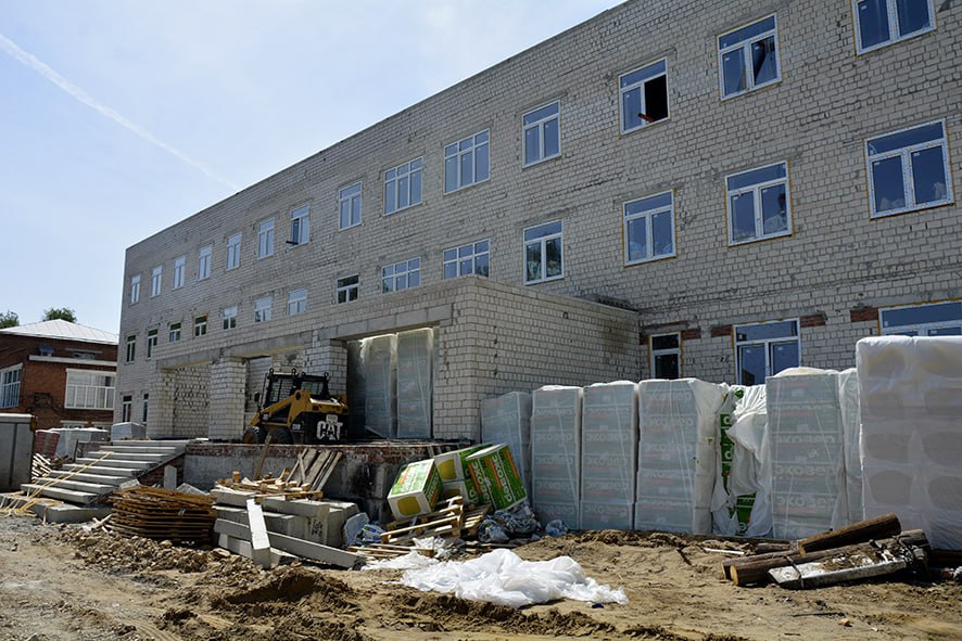 Депутат Рогожин: В Базарном Карабулаке новую поликлинику нужно открыть к сентябрю