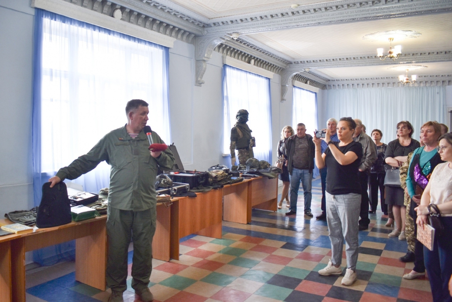 Янклович привез в Ртищевский район передвижной музей СВО